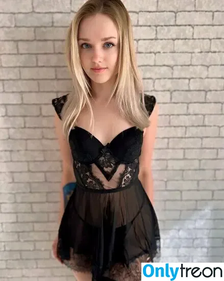 livlyalexi nude photo #0021 (livnicolexx)