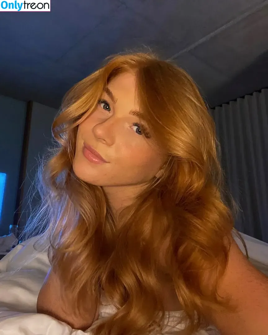 livwwilliams nude photo #0060 (oliviamark)