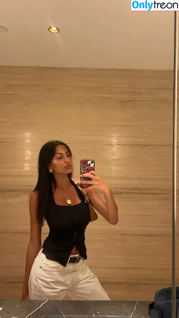 liyamizrahii nude photo #0021 (liyamizrahii)