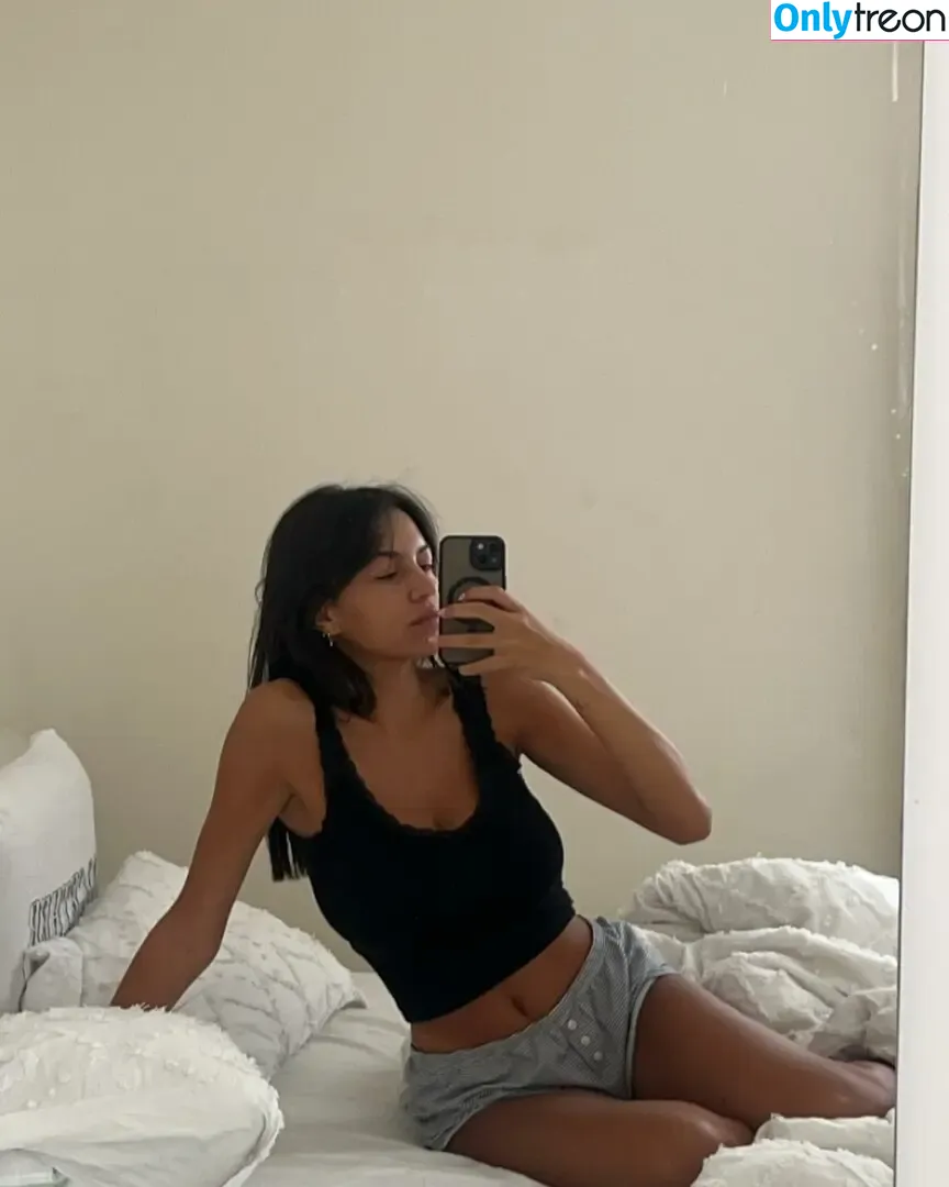 liyamizrahii nude photo #0032 (liyamizrahii)