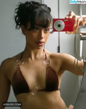 Liza Koshy / lizakoshy nude photo #0243