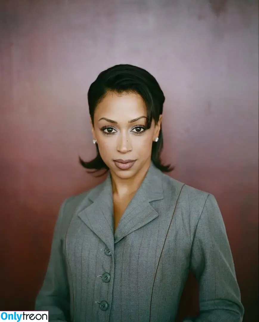 Liza Koshy nude photo #0226 (lizakoshy)