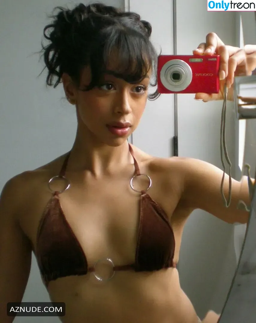 Liza Koshy nude photo #0243 (lizakoshy)