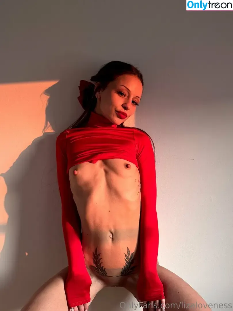 lizaloveness nude photo #0100 (lizaloveness)