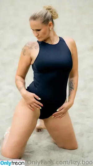  nude photo #0002