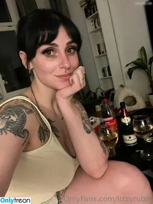 Lizyrubinspicy / lizzyrubin nude photo #0071