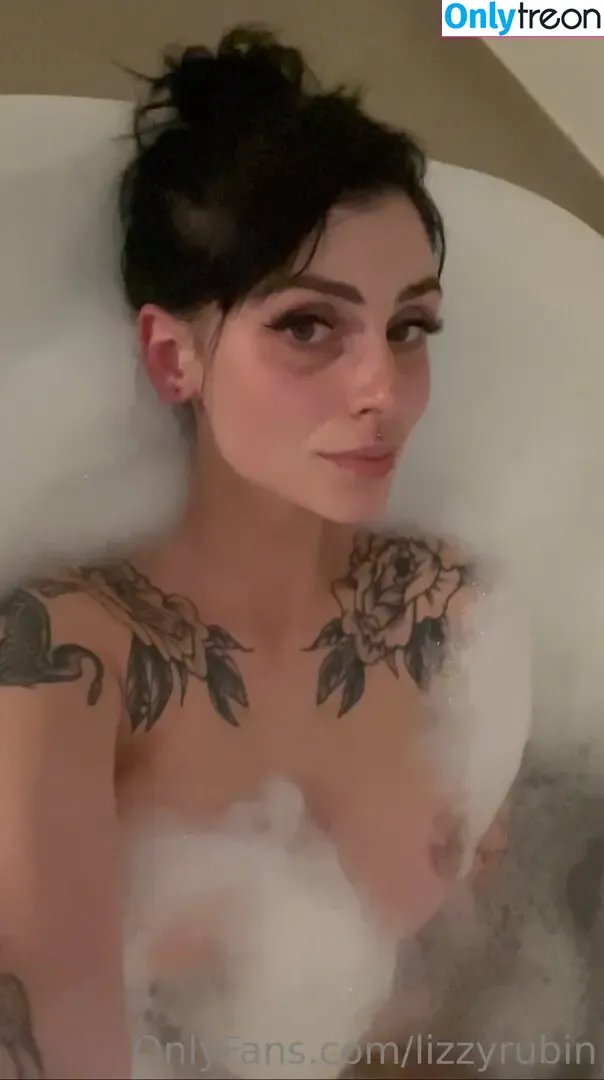 Lizyrubinspicy nude photo #0019 (lizzyrubin)