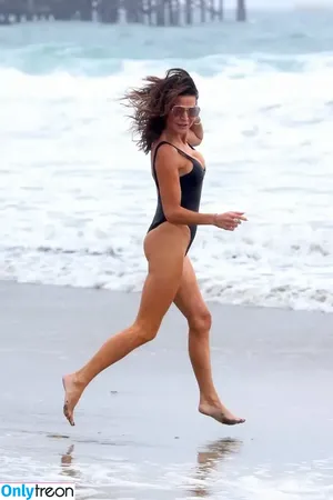 Lizzie Cundy / lizziecundy nude photo #0092