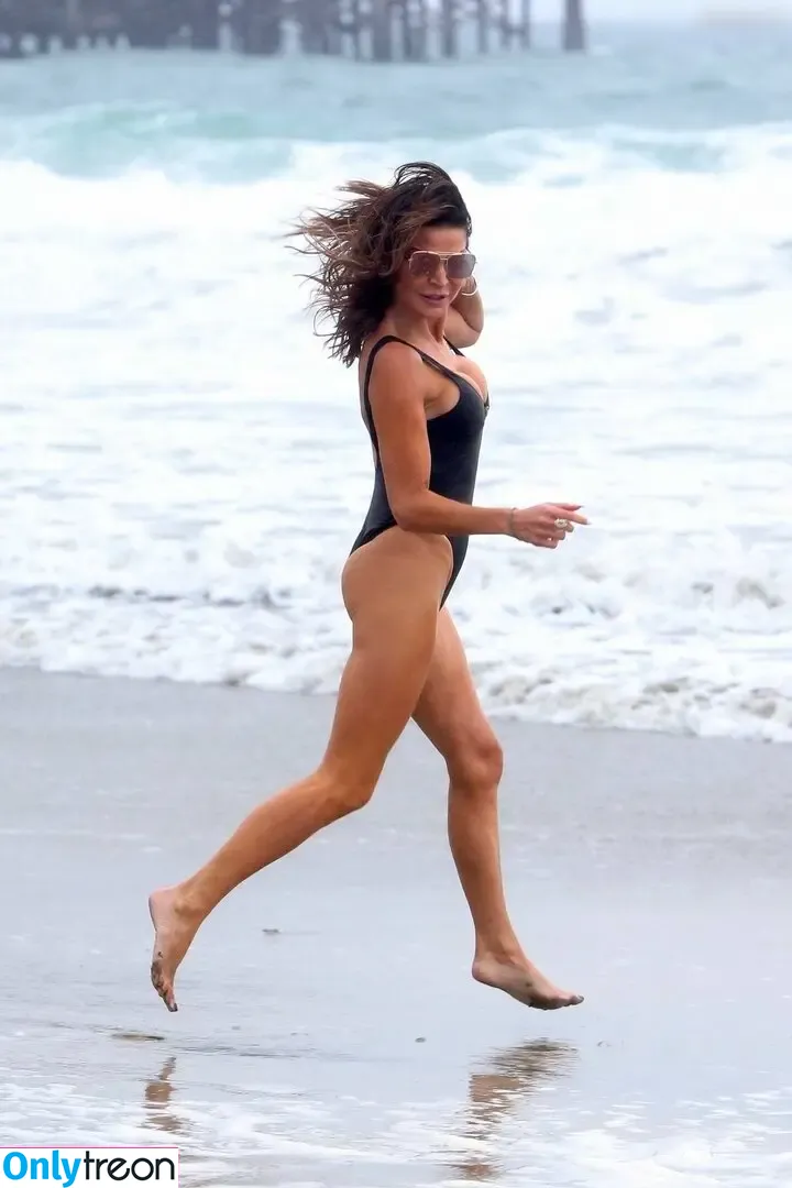 Lizzie Cundy nude photo #0092 (lizziecundy)