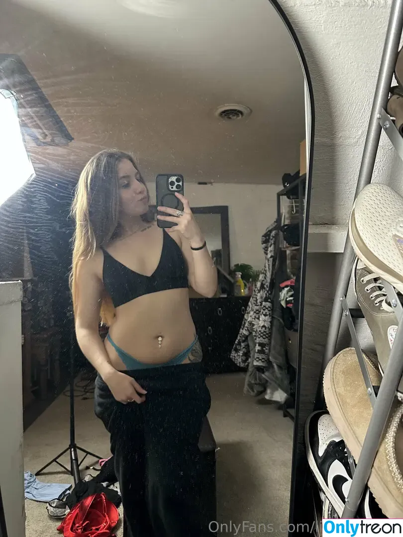 lizzieconrad nude photo #0168 (lizzieconradhughes)