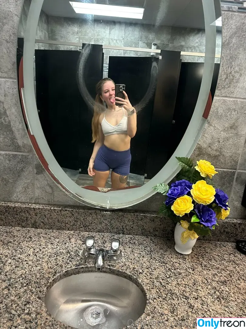lizzieconrad nude photo #0177 (lizzieconradhughes)