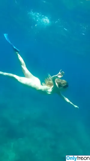 Lizzy Greene / Elizabeth Greene / LizzyGreeneOF / lizzy_greene nude photo #0115