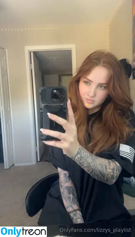 lizzys_playlist nude photo #0116 (lizzys_playlist)