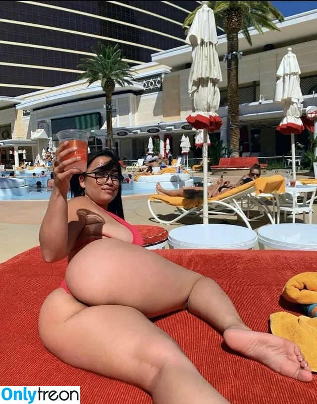 lizzywurst nude photo #0142 (luvlyzzy)