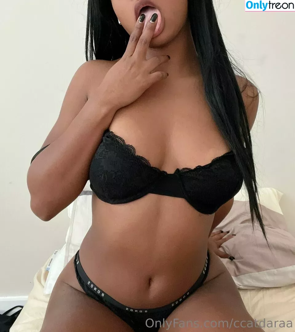 llalalinaa nude photo #0026 (llalaina)