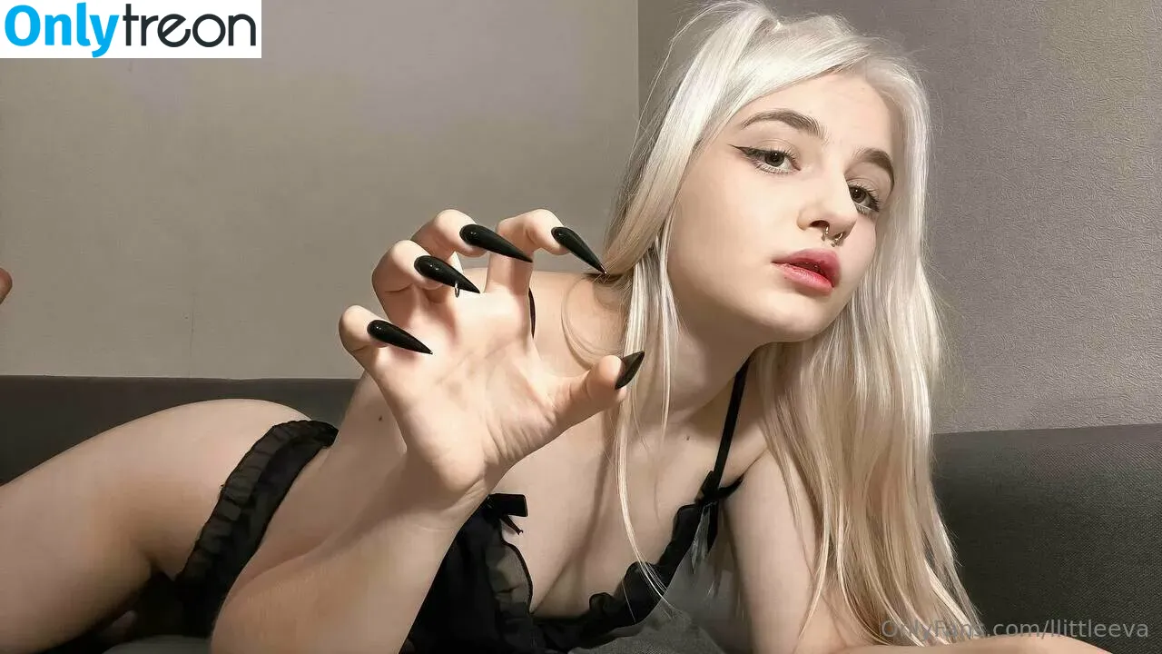 llittleeva nude photo #0033 (llittlez)