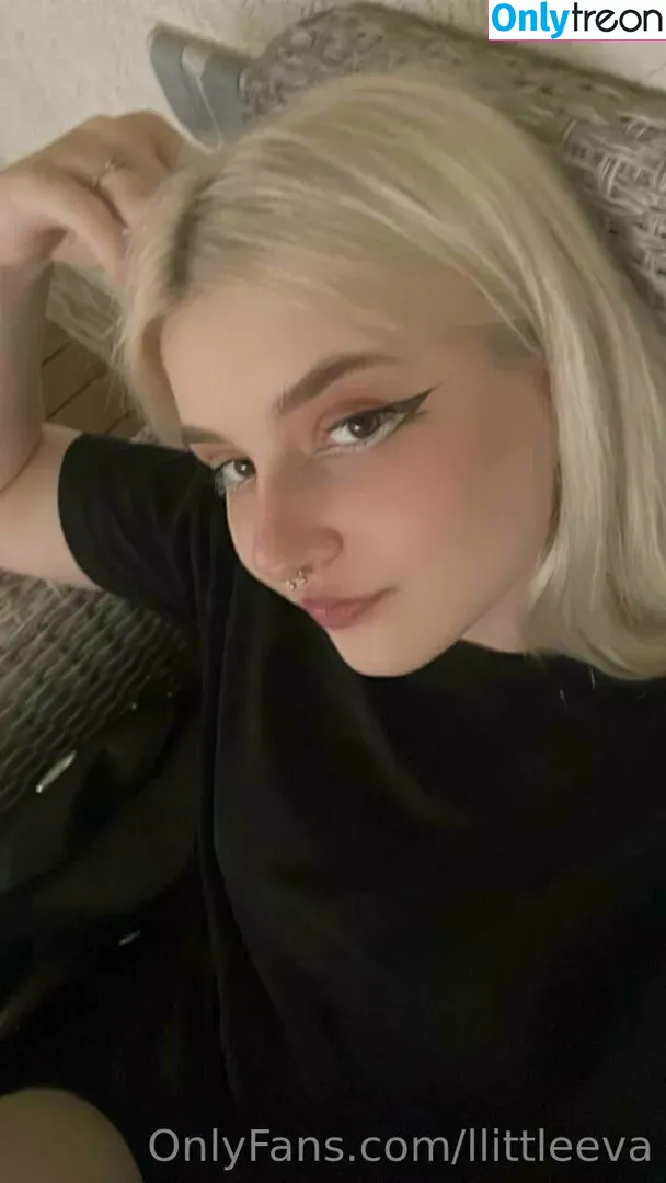 llittleeva nude photo #0200 (llittlez)