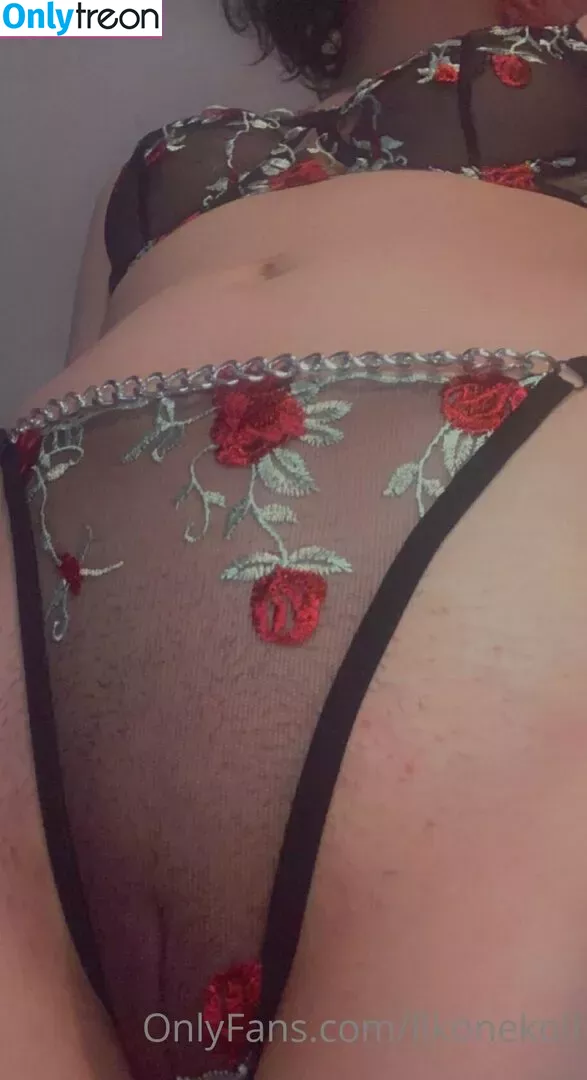 llkonekoll nude photo #0015 (llkonakll)