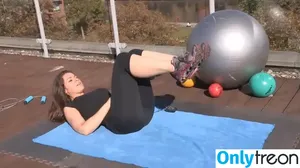 Local TV Presenters / Weather Girls / thelauraschweizer nude photo #0032