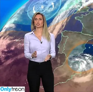 Local TV Presenters / Weather Girls / thelauraschweizer nude photo #0537