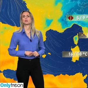 Local TV Presenters / Weather Girls / thelauraschweizer nude photo #0539