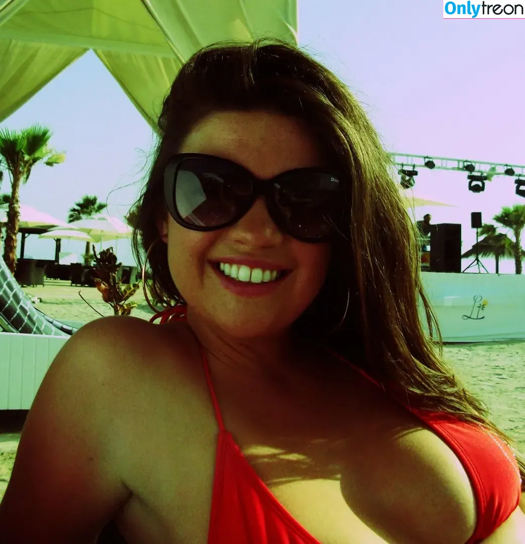 Local TV Presenters nude photo #0145 (Weather Girls / thelauraschweizer)