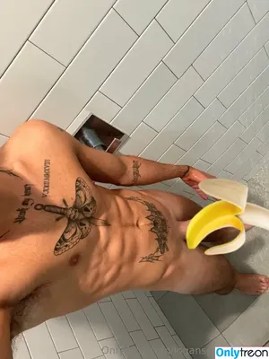 logansprivatepage / itslogantyler nude photo #0002