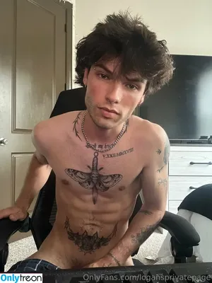 logansprivatepage / itslogantyler nude photo #0008