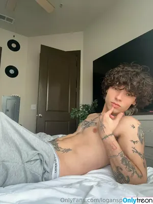 logansprivatepage / itslogantyler nude photo #0013