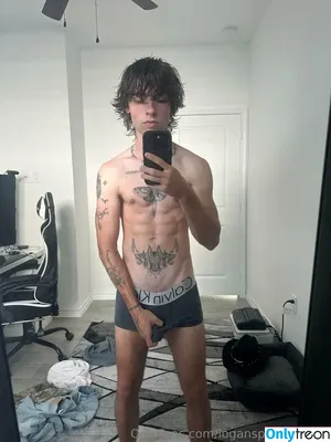 logansprivatepage / itslogantyler nude photo #0026
