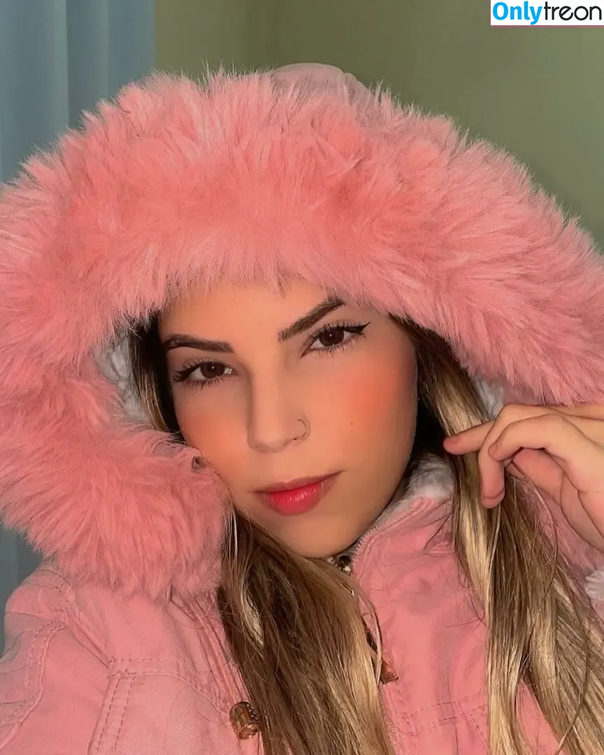 Loirinha nude photo #0003 (Estefany Silva / estefanyzx_)