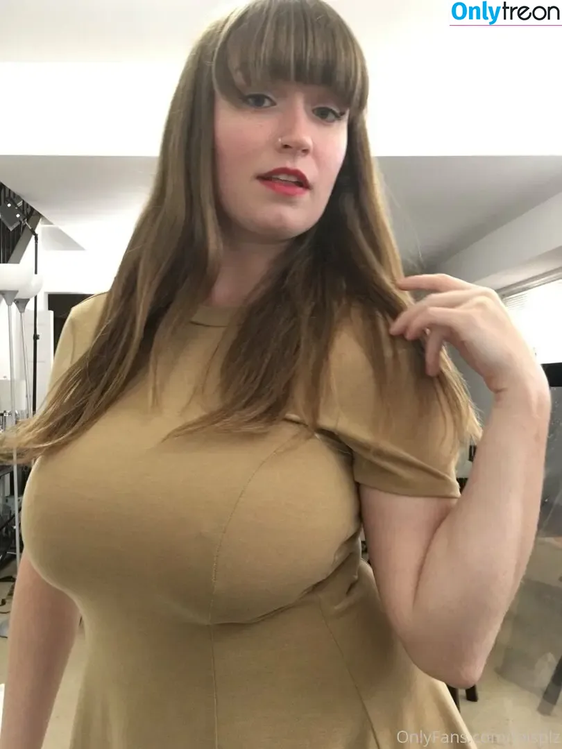 loisplz nude photo #0147 (lomeinnoodles19)