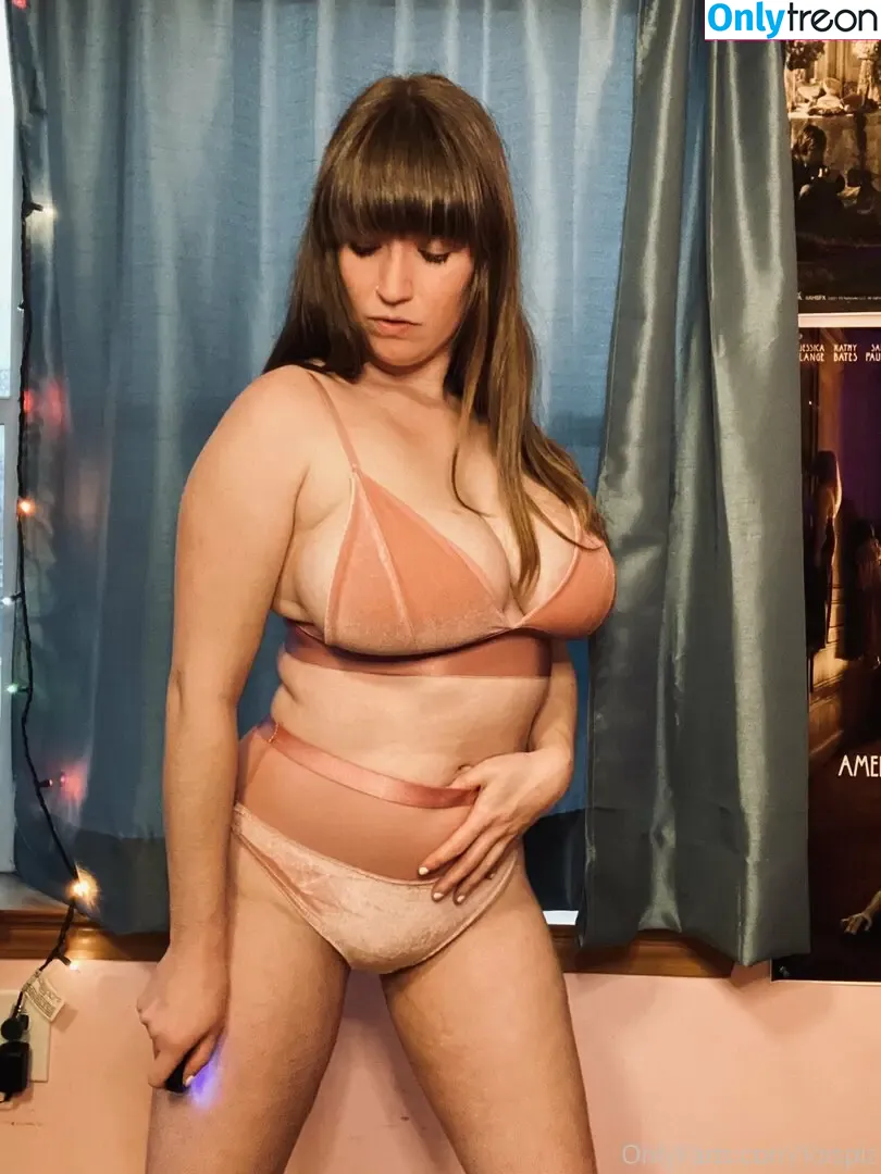 loisplz nude photo #0323 (lomeinnoodles19)