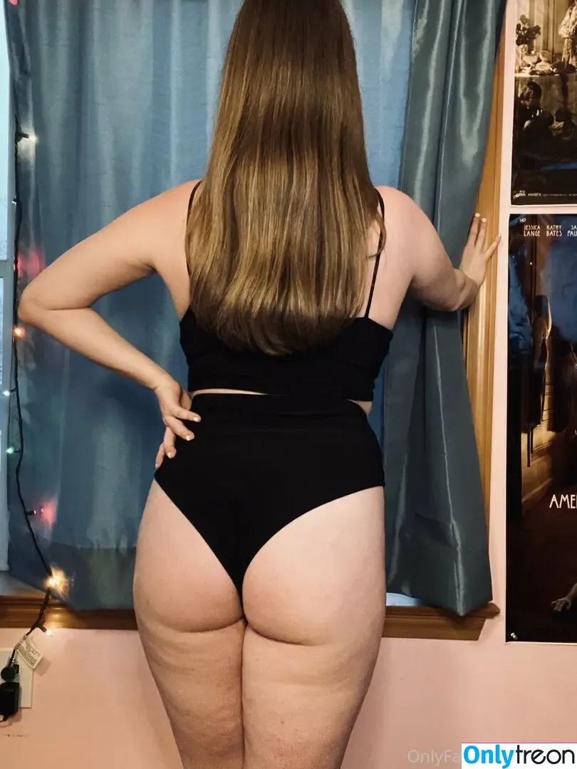 loisplz nude photo #0344 (lomeinnoodles19)