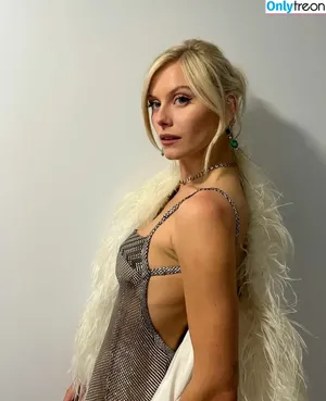 Lola Bute / lolabutee nude photo #0008