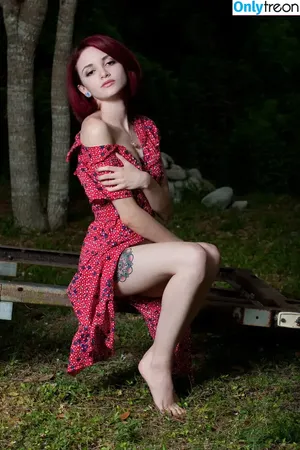 Lola Fae / LolaFaeXXX / dominalolafae nude photo #1990