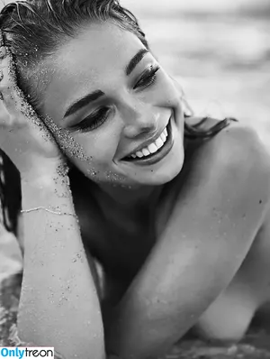 Lola Weippert / lolaweippert nude photo #1640