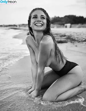 Lola Weippert / lolaweippert nude photo #1644