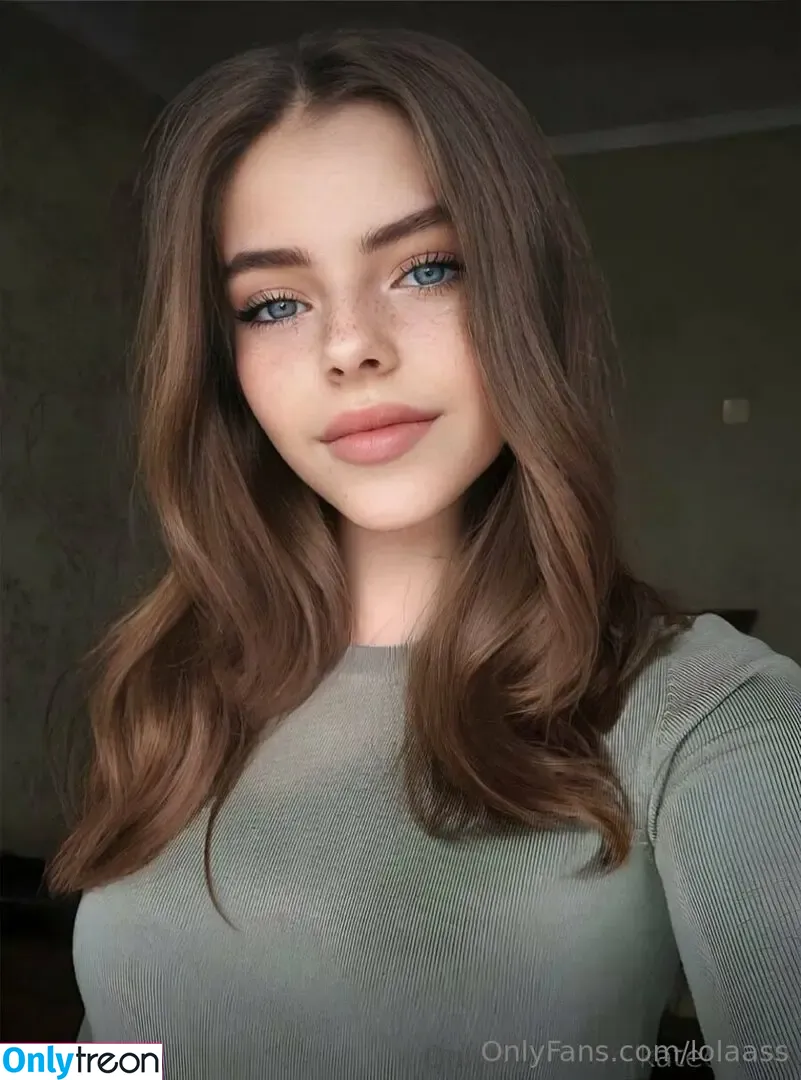 lolaass nude photo #0006 (lolaass_)