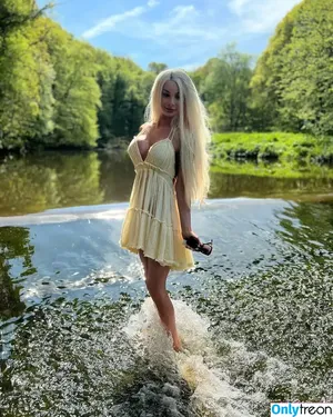 lolachristina nude photo #0039