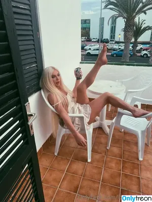 lolachristina nude photo #0122