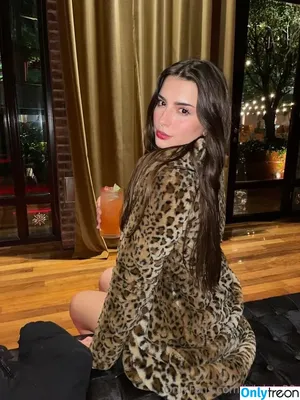 lolalala23 / lola.lalala23 nude photo #0748