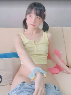 loliburin / loli.burn nude photo #0197