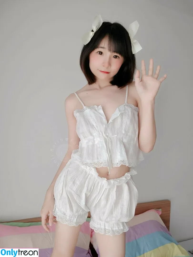loliburin nude photo #0001 (loli.burn)