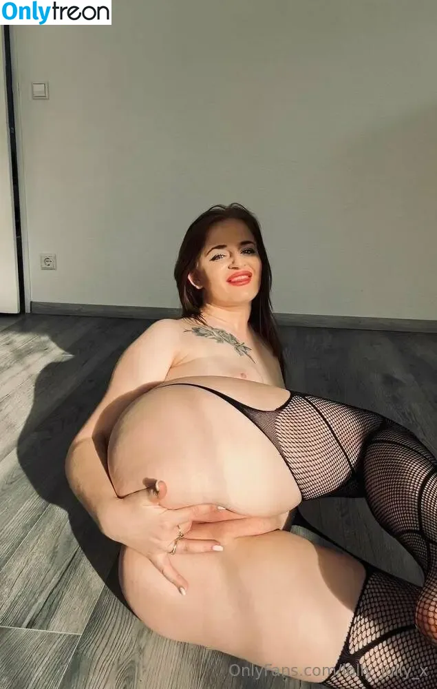lolly_jully_x nude photo #0084 (lolly_xoxo)