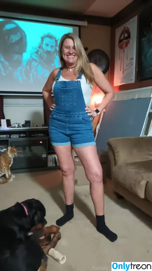 lookitsjulia nude photo #0031 (lookitsjulia)