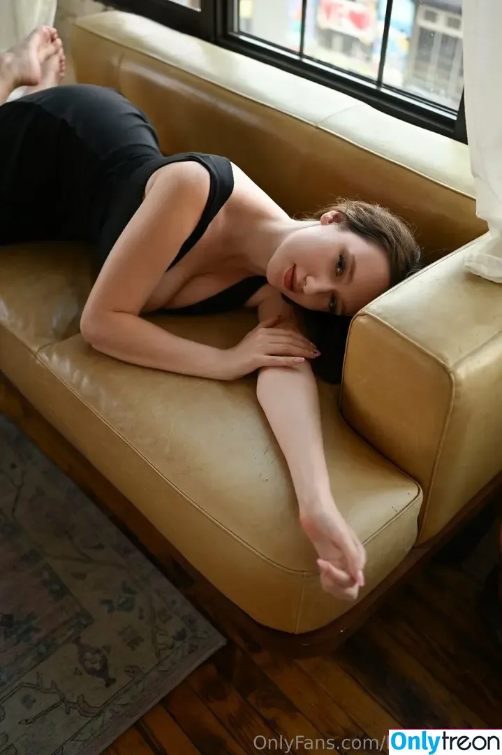 loolooofficial nude photo #0103 (probablylooloo)
