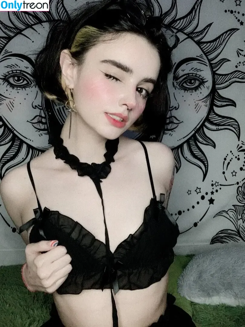 loonassoftfeet nude photo #0313 (loonassoftfeet)
