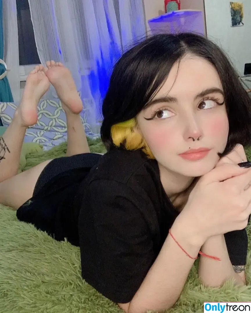 loonassoftfeet nude photo #0347 (loonassoftfeet)