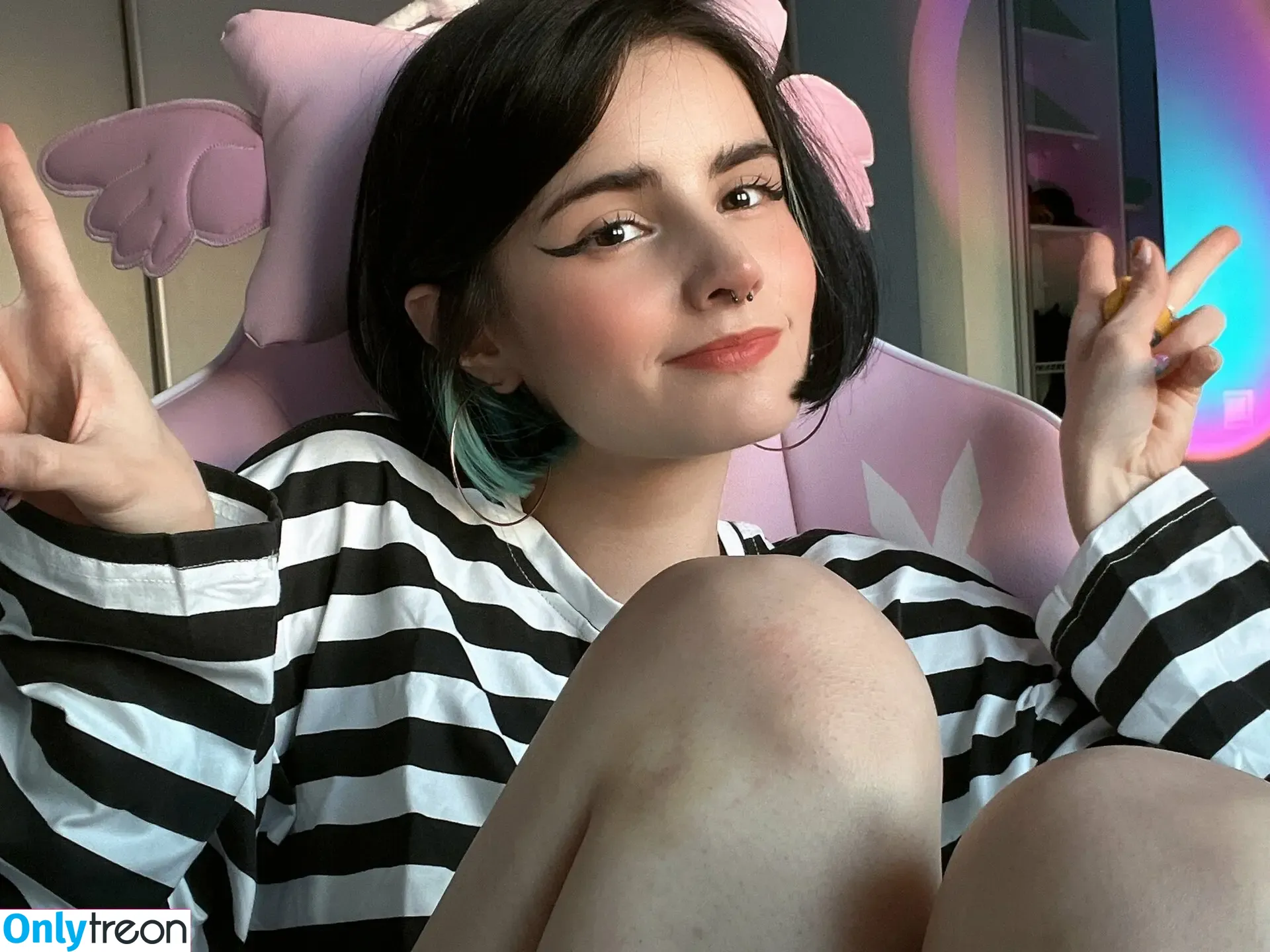 loonassoftfeet nude photo #0394 (loonassoftfeet)